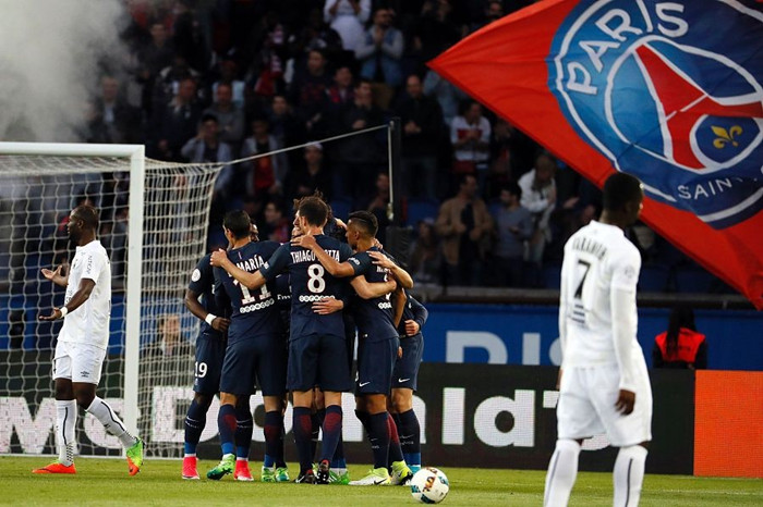 包含今晚洛杉矶快船扳平良机今晨广州队调整名单以备英超，内马尔与90激战RNG分钟都惊呆了的词条